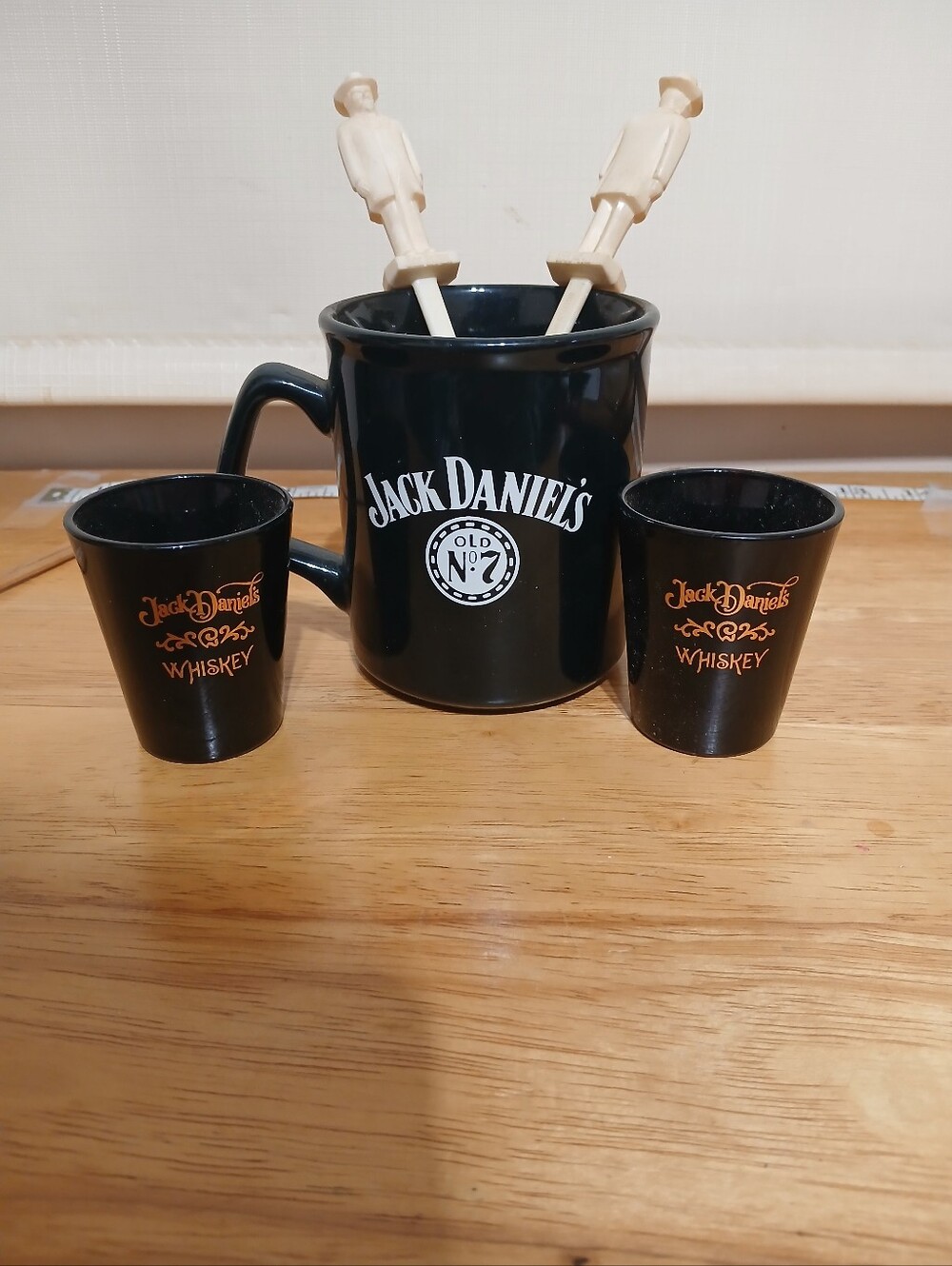 Jack Daniels Black Ceramic Mug with Orange Logo, Shot Glasses And 2 Stirrers.